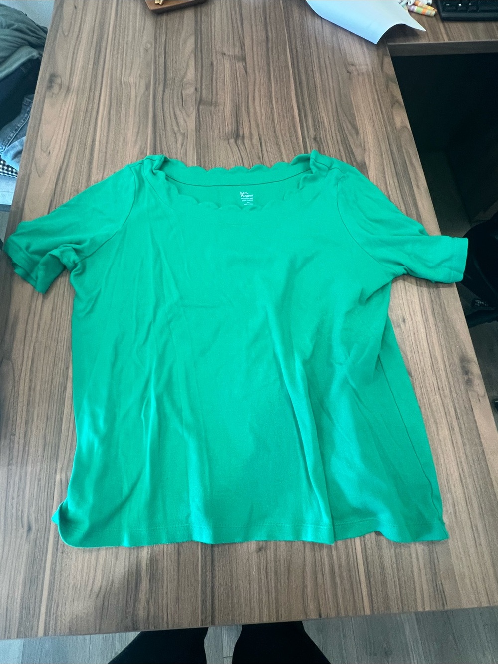 Kim Rogers Bright Green Scoop Neck Short Sleeve Top